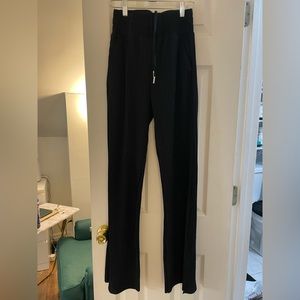 Black ribbed Maníere de Voir Pants